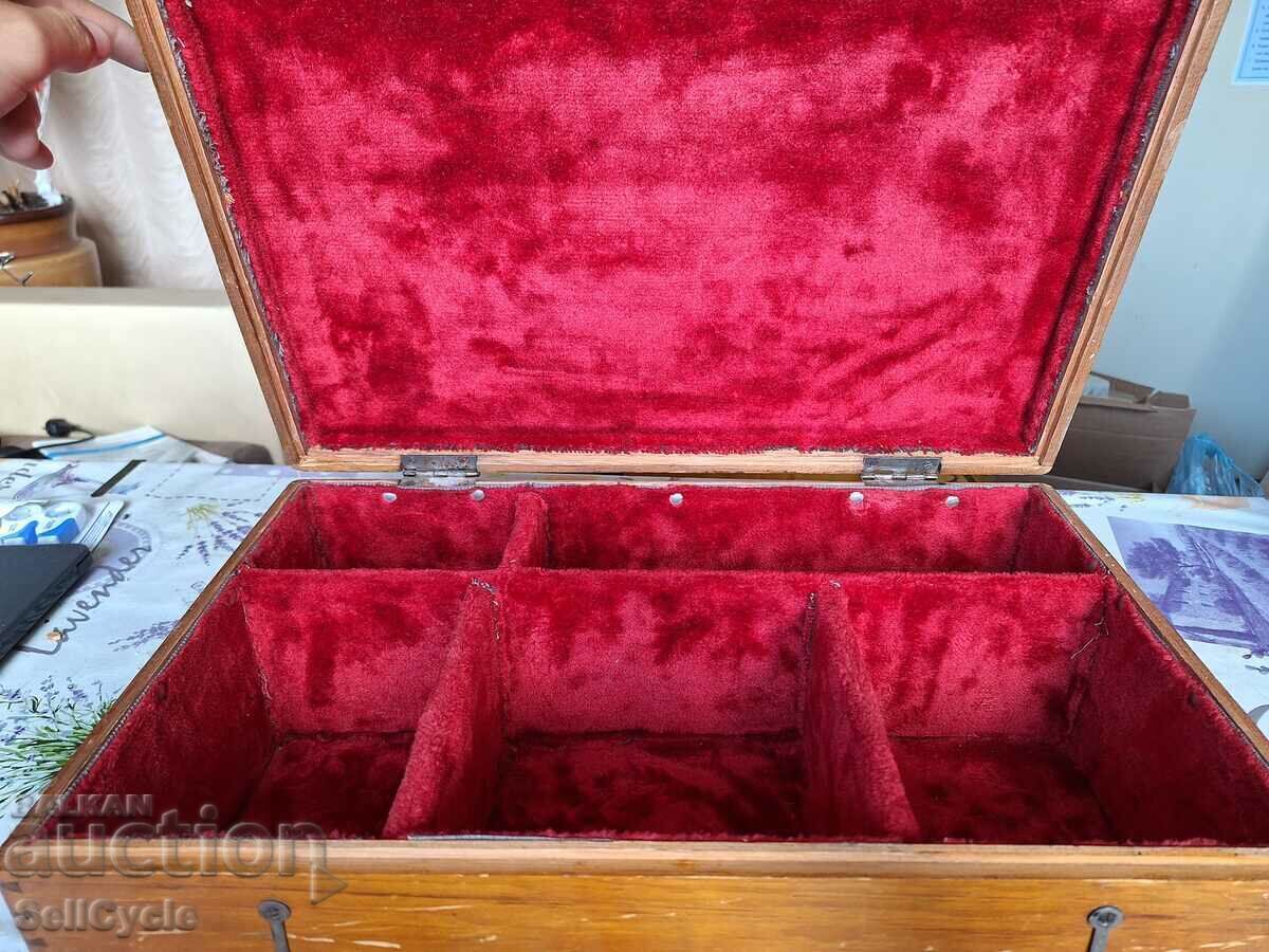 Livrarea ✅CUTIE DE SERVICE SAU ALTELE❗ Livrarea ✅CUTIE DE SERVICE SAU ALTELE❗