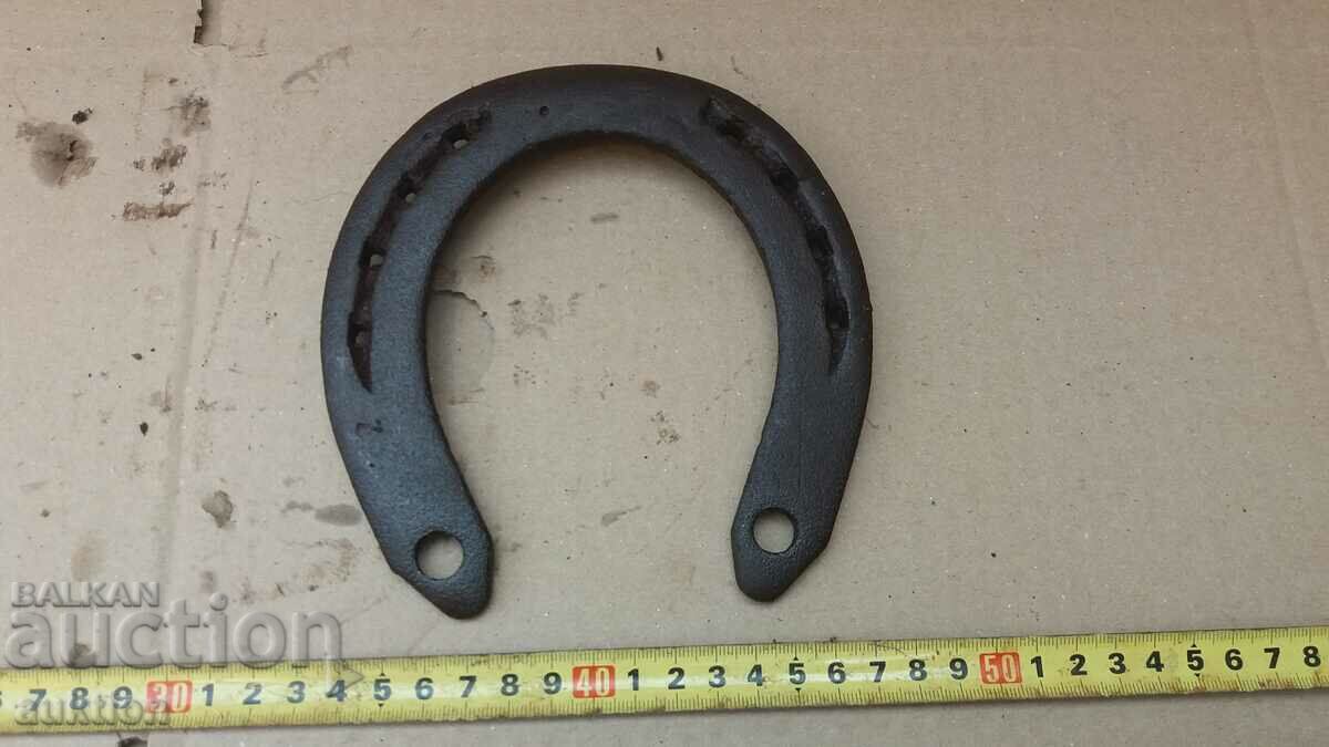 SOLID FORGED HORSESHOE