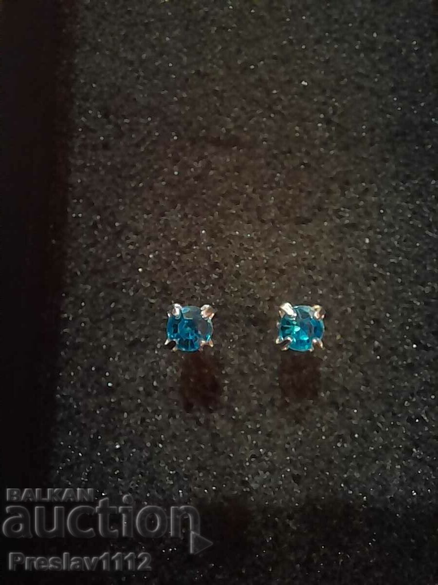 Topaz earrings 4mm