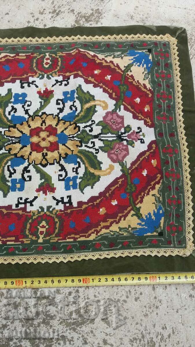 UNICLAN HAND SEWED APRON, TAPESTRY with price 59.99 BGN | € 30.67