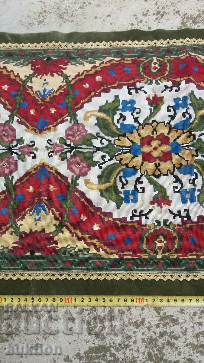 Auction  UNICLAN HAND SEWED APRON, TAPESTRY