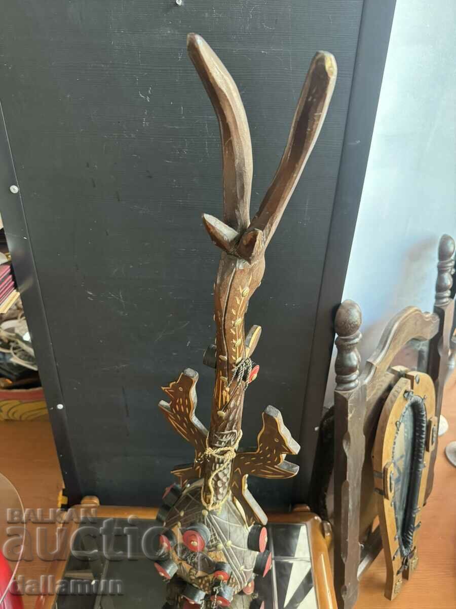 Delivery of Musical instrument gusla Delivery of Musical instrument gusla