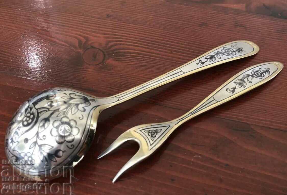 Auction Silver spoon and fork set Auction Silver spoon and fork set