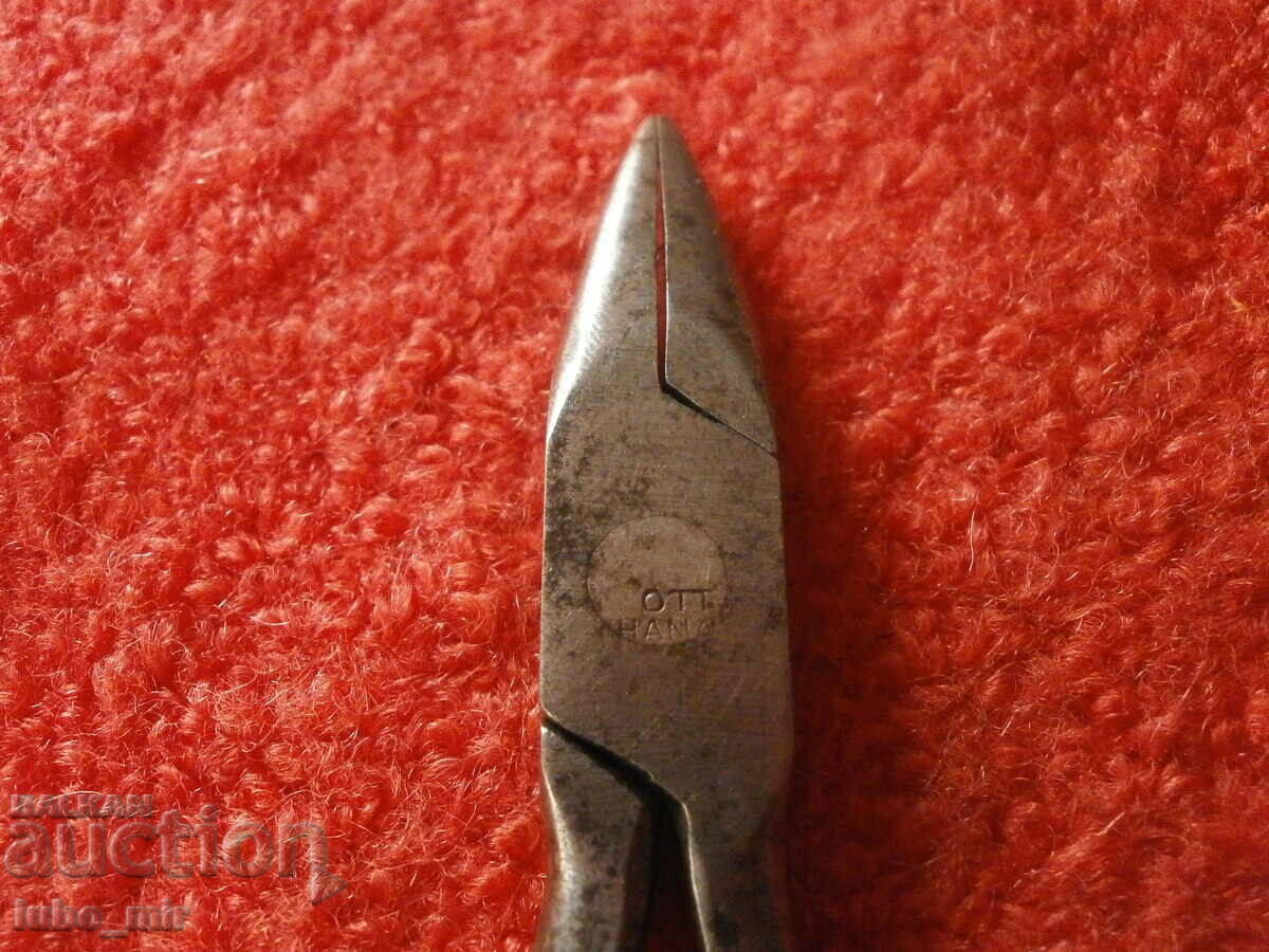 OLD JEWELERS' PLIERS with price 10.00 BGN | € 5.11 OLD JEWELERS' PLIERS with price 10.00 BGN | € 5.11