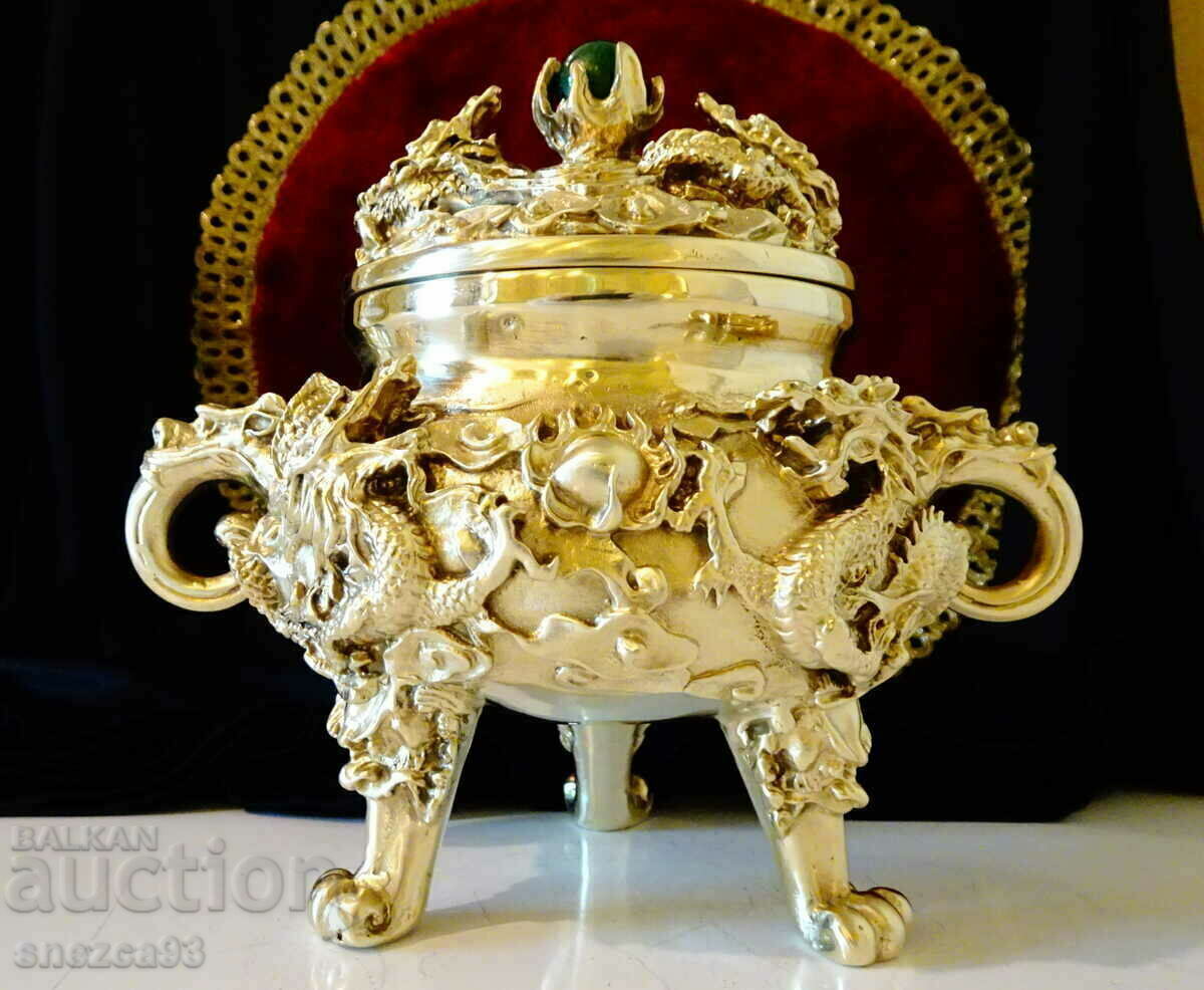 Auction Bronze censer, candle holder, Xuande, Ming Dynasty Auction Bronze censer, candle holder, Xuande, Ming Dynasty