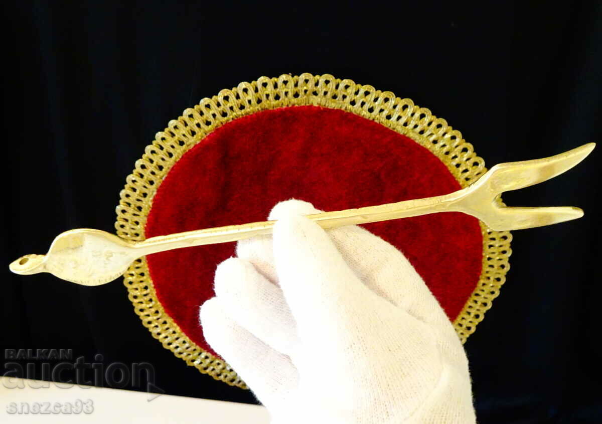 Bronze meat fork, ornaments. - 5 Bronze meat fork, ornaments. - 5