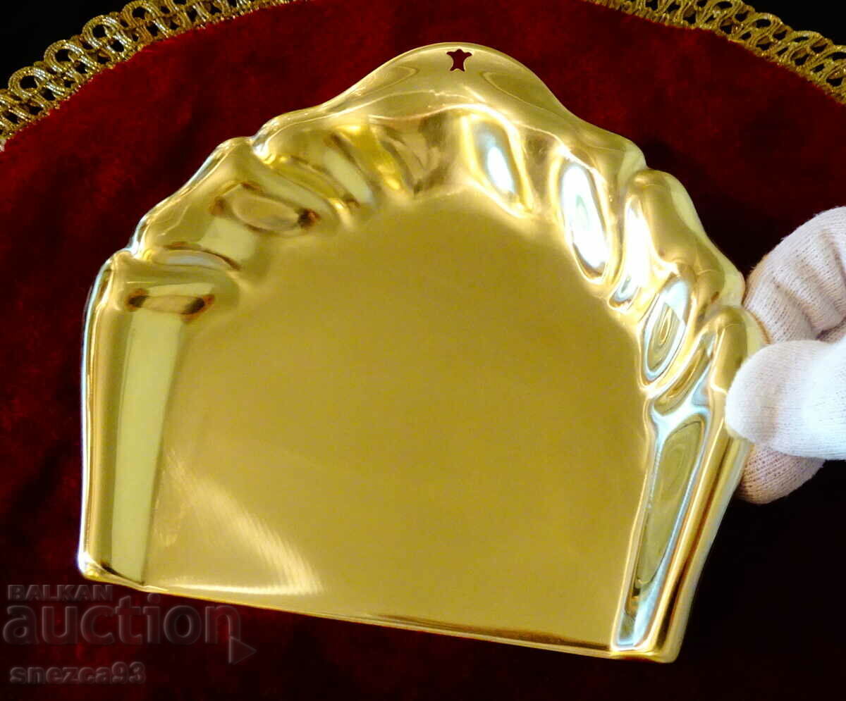 Brass blade for crumbs. Brass blade for crumbs.