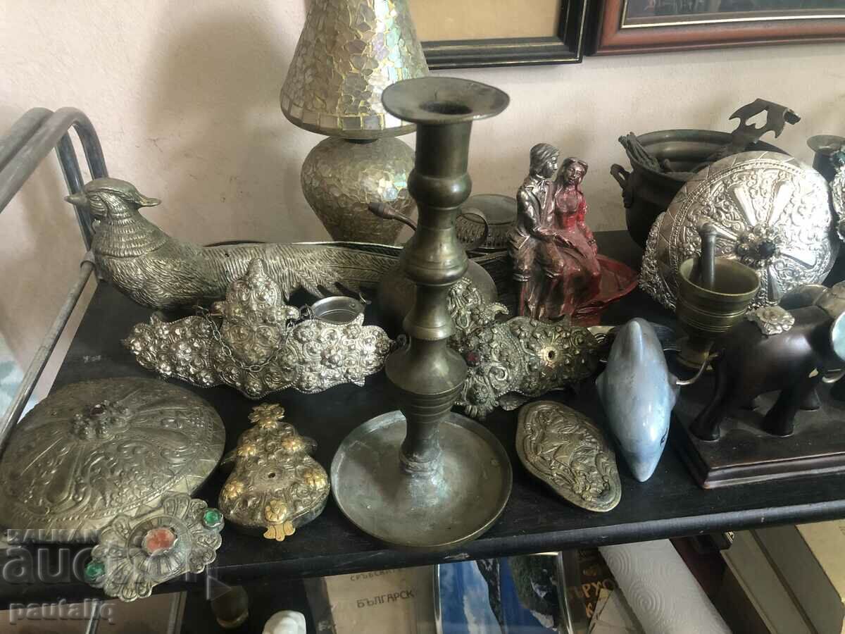 Delivery of OLD BRONZE CANDLESTICK Delivery of OLD BRONZE CANDLESTICK