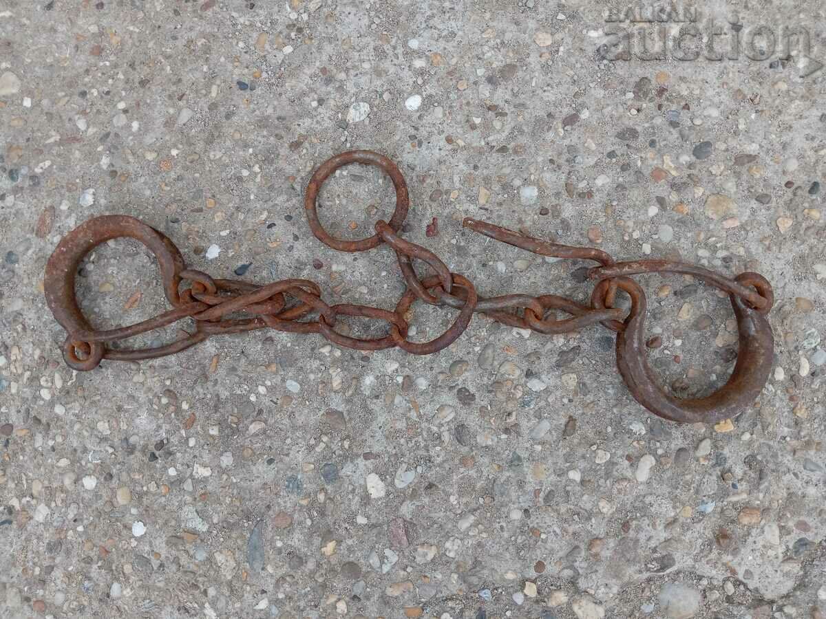 Delivery of Old hand-forged buckles, chains, shackles, shackles