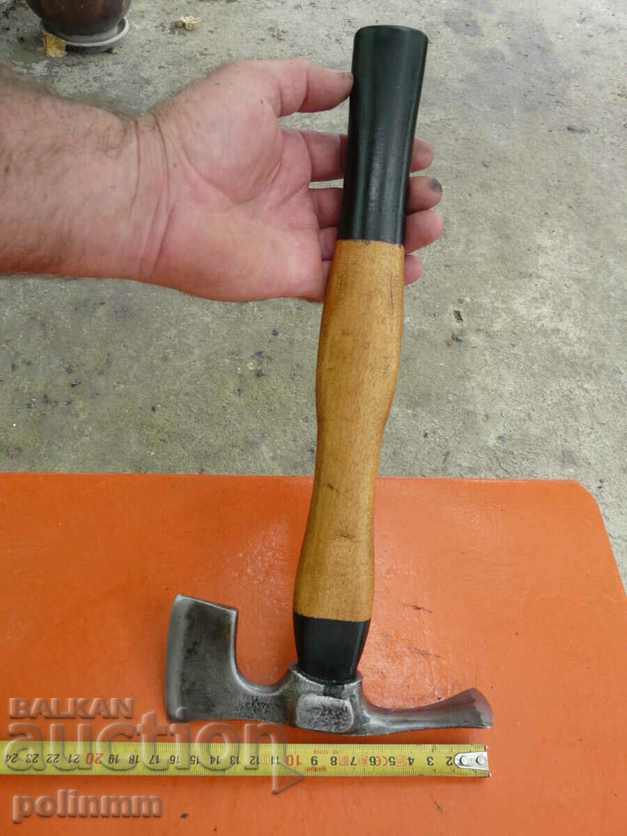 Auction  Hacksaw Edelweiss