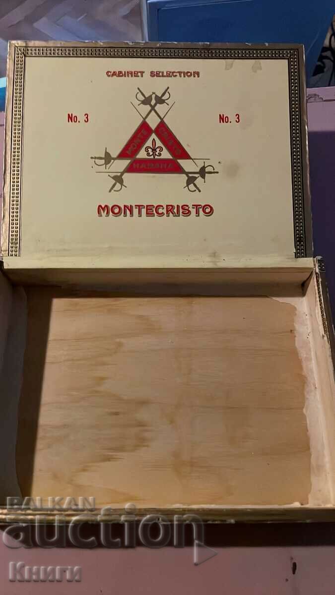 Auction Montecristo Habana cigar box Auction Montecristo Habana cigar box
