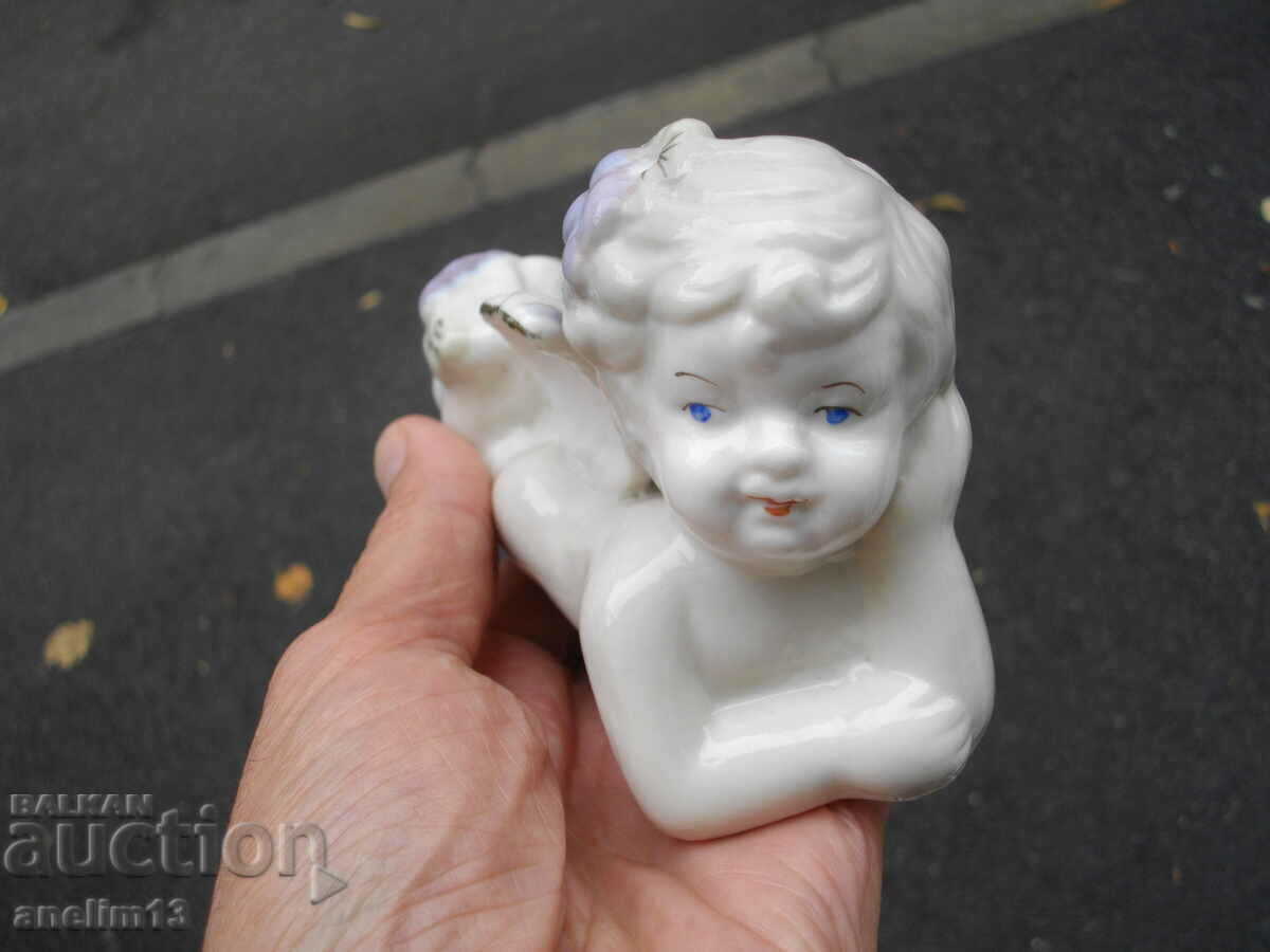 Delivery of OLD PORCELAIN ANGEL Delivery of OLD PORCELAIN ANGEL