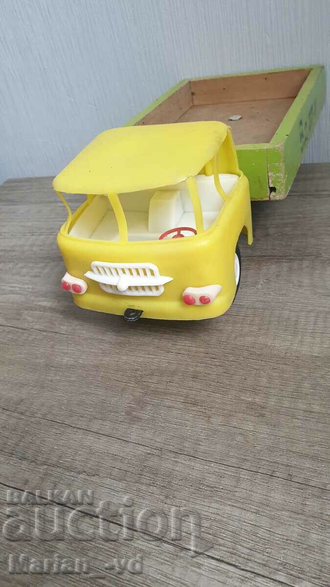 Old social plastic toy - 6 Old social plastic toy - 6