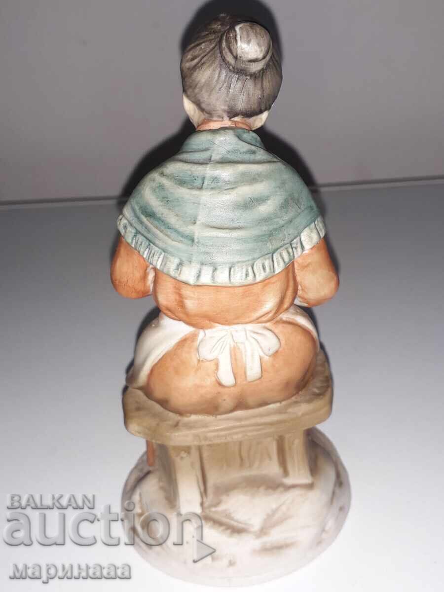 Delivery of OLD FIGURE. BISCUIT Delivery of OLD FIGURE. BISCUIT