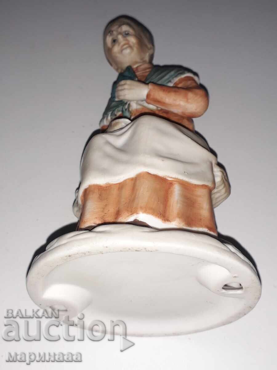 OLD FIGURE. BISCUIT - 5 OLD FIGURE. BISCUIT - 5