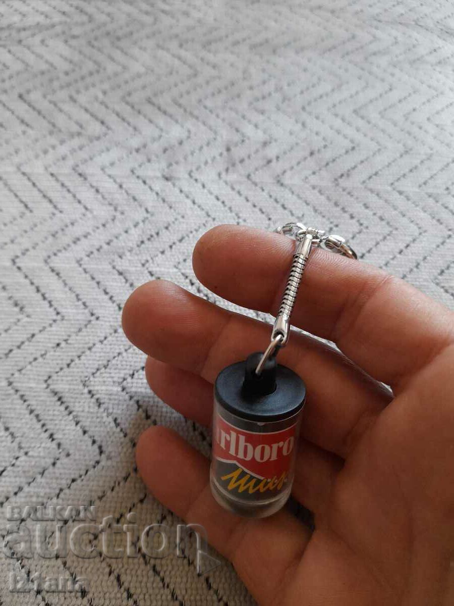 Delivery of Old Marlboro keychain Delivery of Old Marlboro keychain