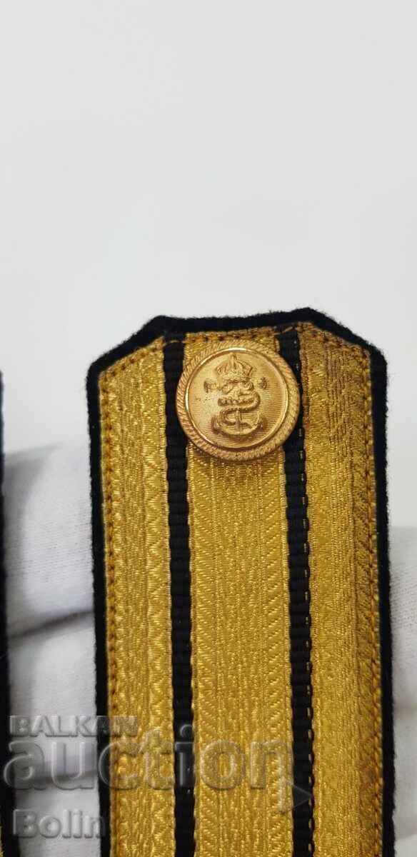 Epoleți rare de ofițer de marina regală 1936 - 1942 cu preț 330.00 BGN | € 168.73