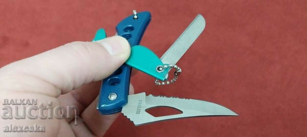 Auction Metal knives - Key holders Auction Metal knives - Key holders