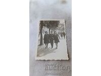 Photo Sofia Three young girls on a walk