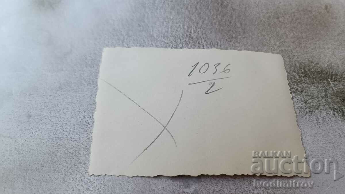 Φωτογραφία Σοφία Ένας άντρας και ένα νεαρό κορίτσι σε μια βόλτα με τιμή 2.35 BGN | € 1.20 Φωτογραφία Σοφία Ένας άντρας και ένα νεαρό κορίτσι σε μια βόλτα με τιμή 2.35 BGN | € 1.20