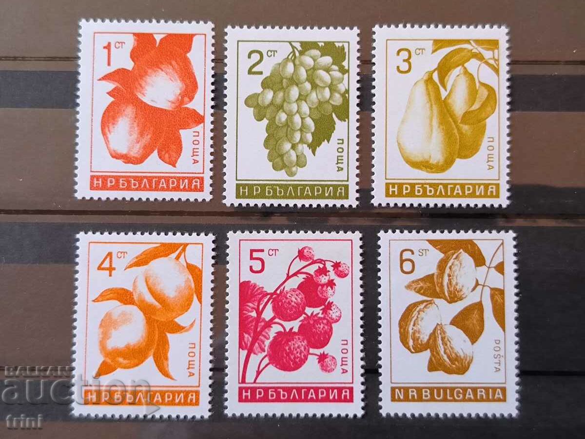 Bulgaria 1965 regular fruits