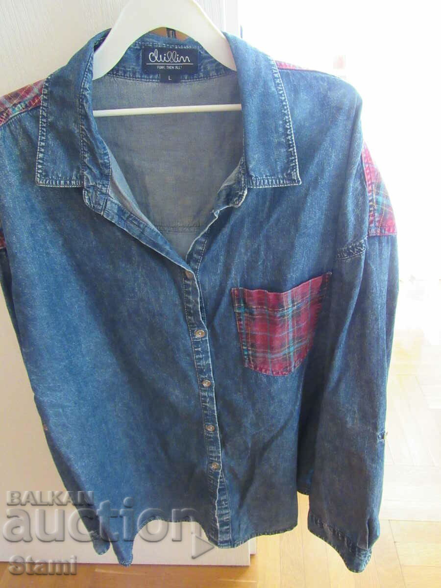 Women's denim shirt with a check size L with price 6.00 BGN | € 3.07 Women's denim shirt with a check size L with price 6.00 BGN | € 3.07