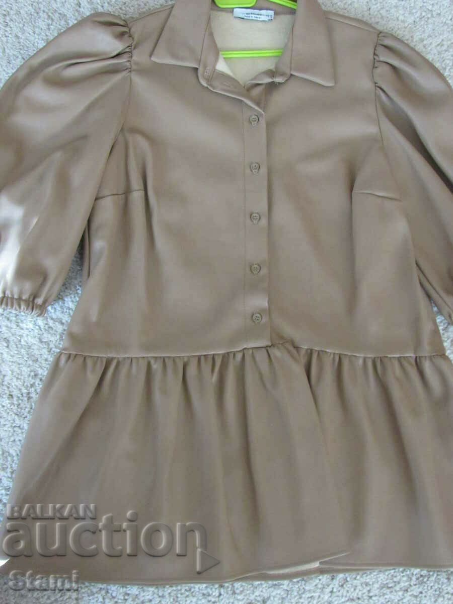 Auction  Women's leather tunic Reserved size 38, new