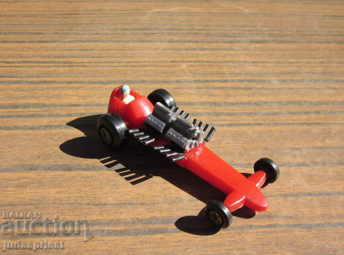 estetyka dragster dragster old toy car from Soca