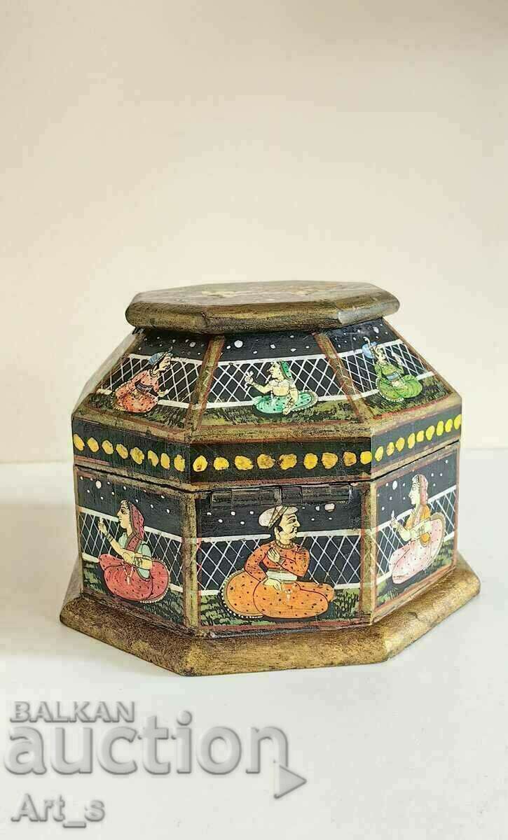 Unique Indian/Mughal hand painted marriage box 19th century - 6 Unique Indian/Mughal hand painted marriage box 19th century - 6