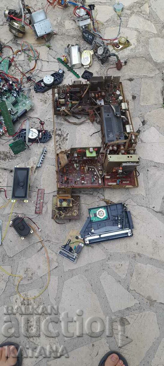 Electronic scrap with price 70.00 BGN | € 35.79 Electronic scrap with price 70.00 BGN | € 35.79