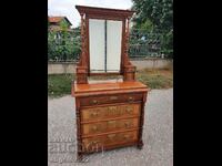 Beautiful vintage wooden chest of drawers with mirror!