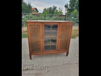 Beautiful vintage wooden chest of drawers!