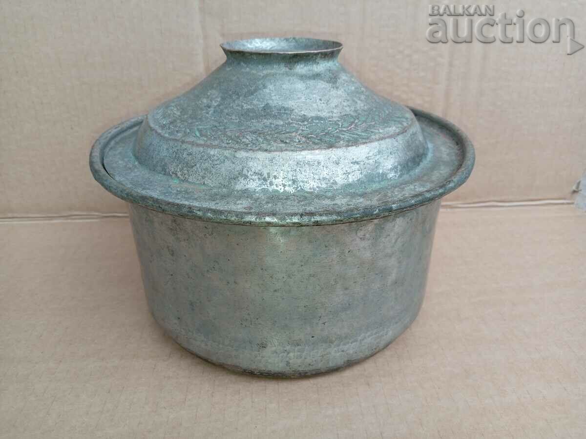 Antique Revival Pot, Copper Copper Pot with Lid with price 51.00 BGN | € 26.08 Antique Revival Pot, Copper Copper Pot with Lid with price 51.00 BGN | € 26.08