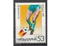 BK 3101 53 items. World football Italy,81