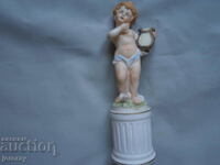 Porcelain figure 20 cm.