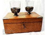 Un set de vase otomane din argint vechi (niello).