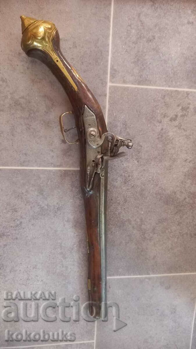 Flintlock gun