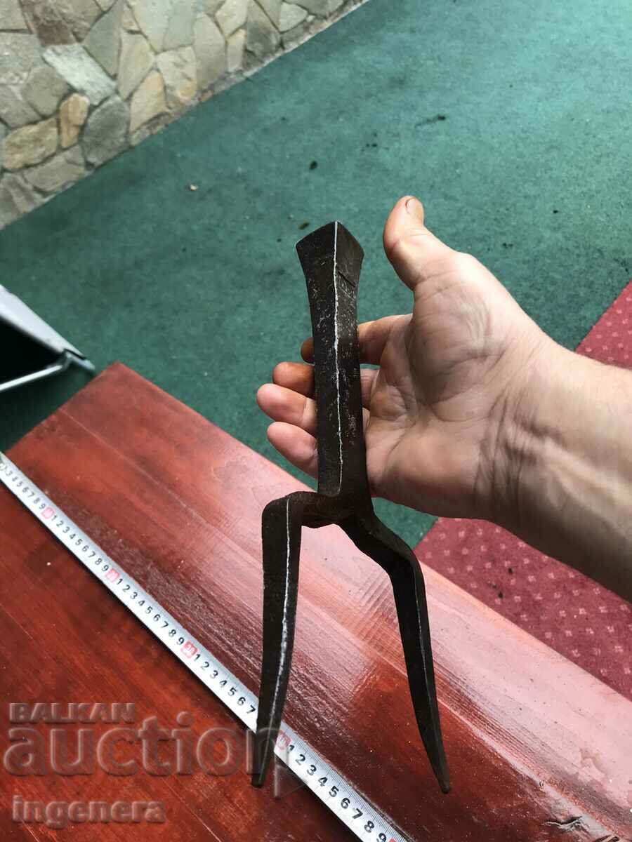 Delivery of GLUING ANvil OLD DOUBLE TOOL TOOL FORGED MARKED