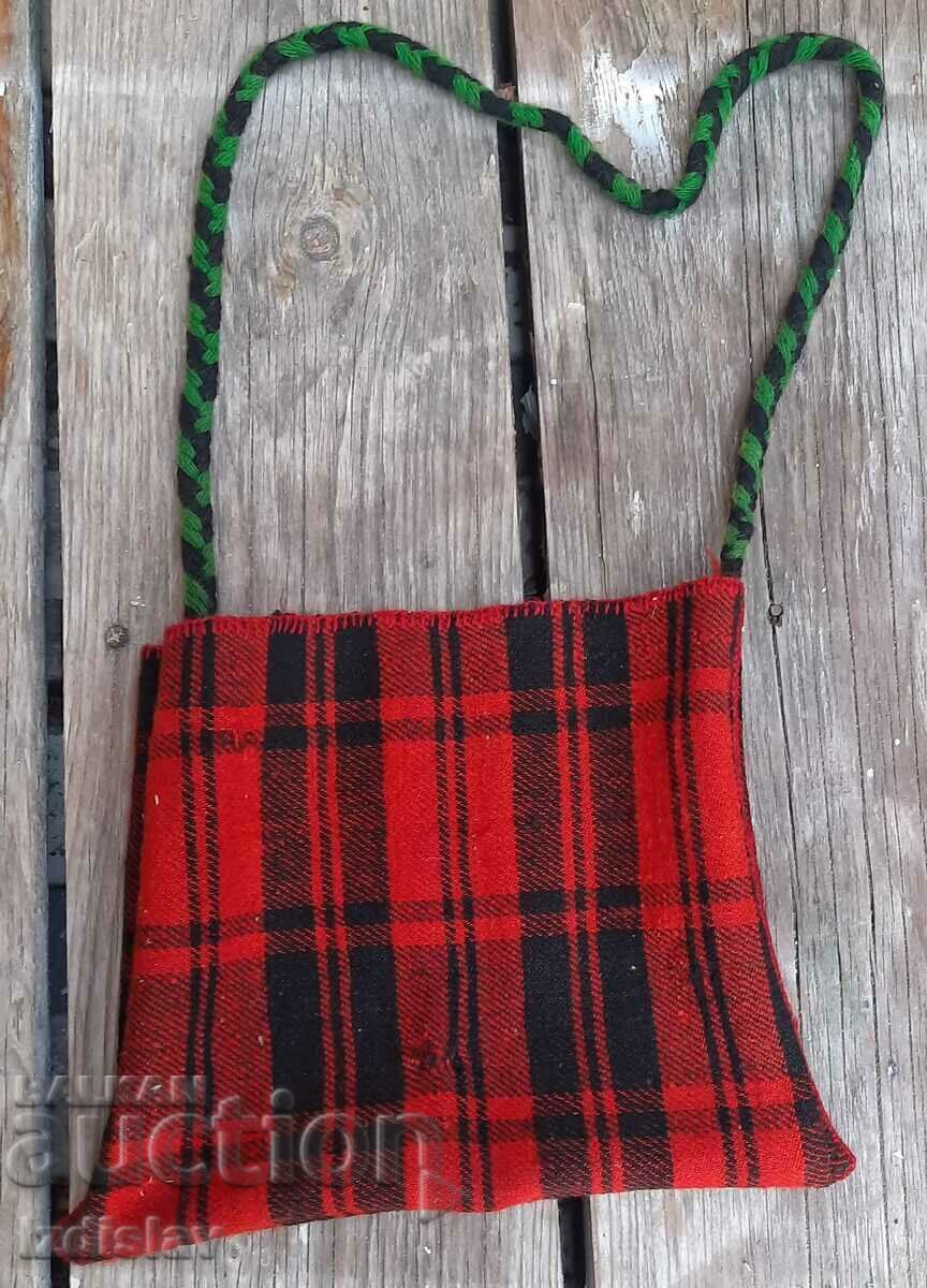 Auction Authentic hand woven bag Auction Authentic hand woven bag