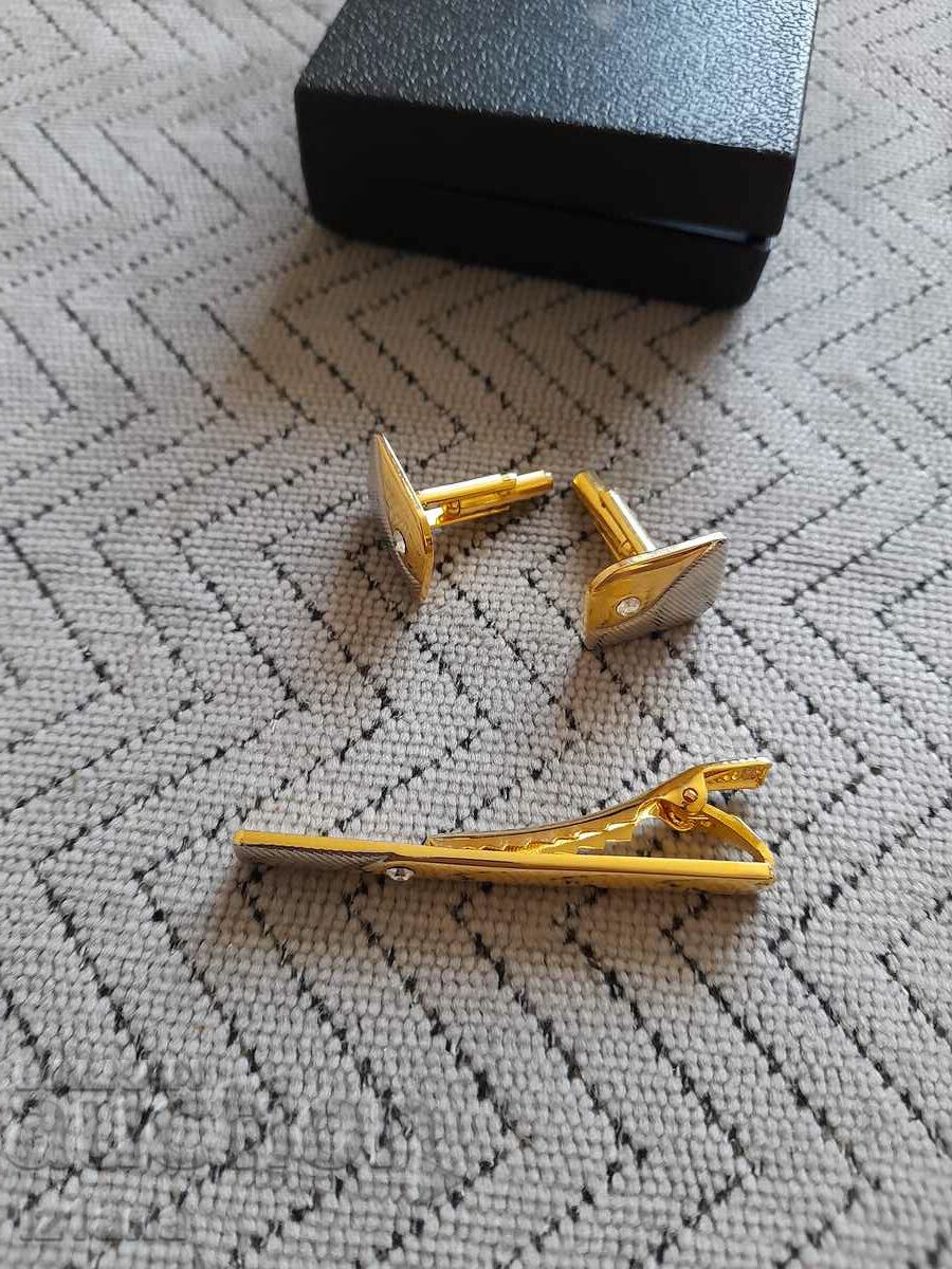 Tie pin, sleeves with price 42.00 BGN | € 21.47 Tie pin, sleeves with price 42.00 BGN | € 21.47