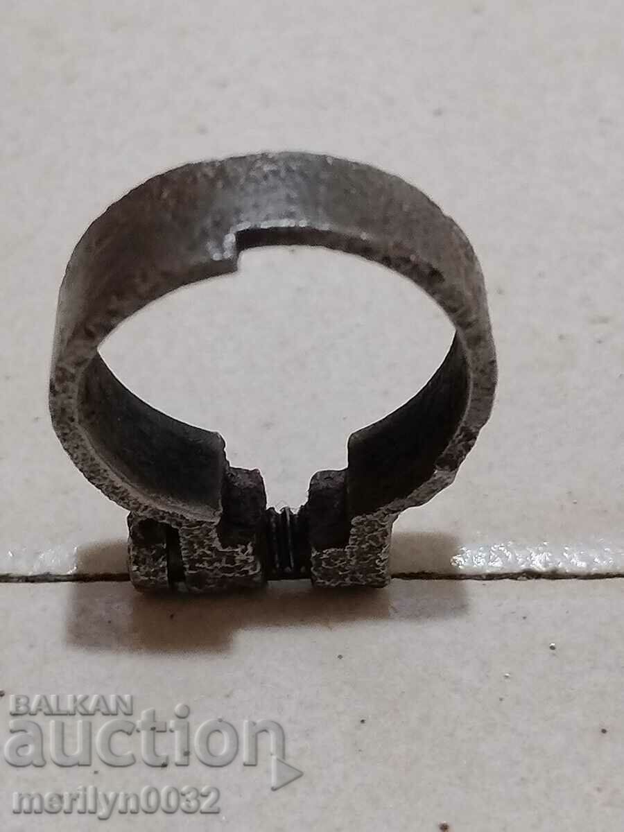 Auction Part detail bracelet from bayonet bayonet for rifle Berdana 2 Auction Part detail bracelet from bayonet bayonet for rifle Berdana 2