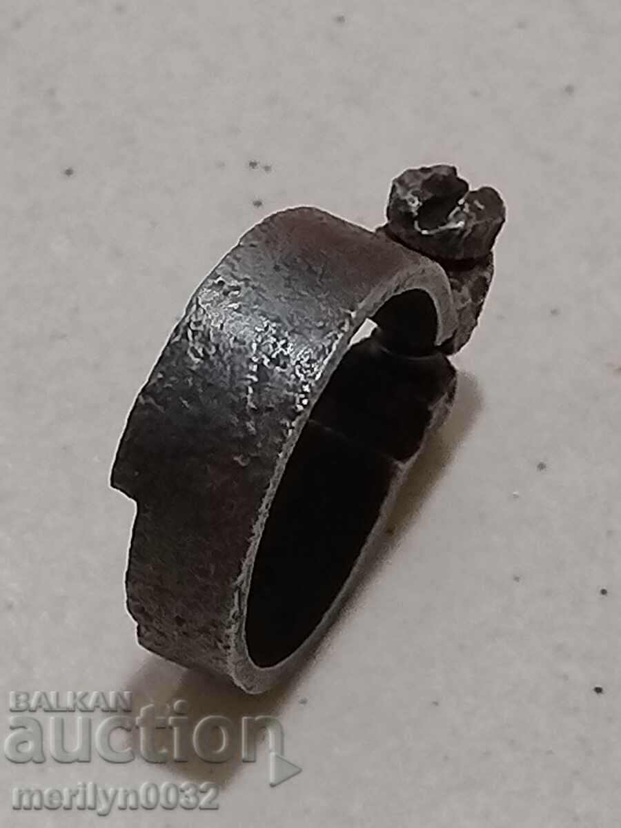 Part detail bracelet from bayonet bayonet for rifle Berdana 2