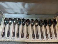 Old set of silver-plated tea spoons or other 12 pieces