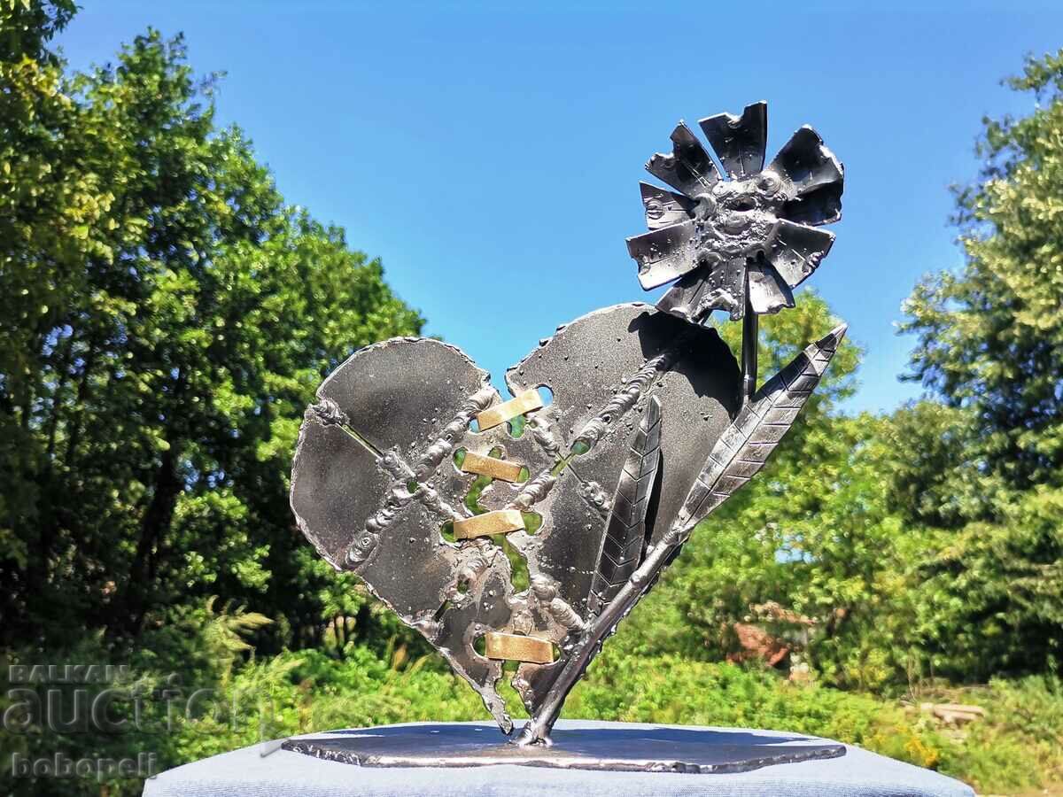 Скулптура в стил scrap metal art