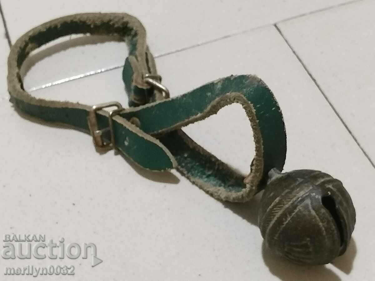 Bronze "nut" type horse cart bell - 19th century with price 48.00 BGN | € 24.54 Bronze "nut" type horse cart bell - 19th century with price 48.00 BGN | € 24.54