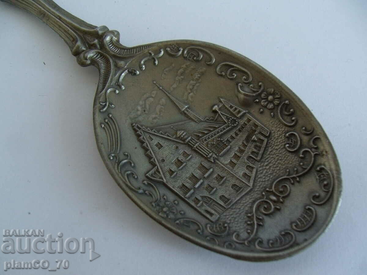 Auction No.*7677 old metal / pewter spoon with stand Auction No.*7677 old metal / pewter spoon with stand