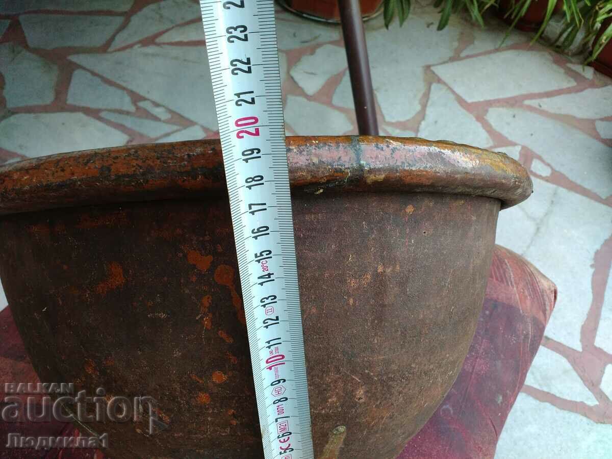 Delivery of LARGE CLAY PAN