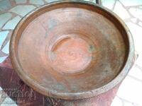 LARGE CLAY PAN