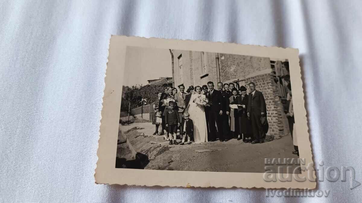 Photo Newlyweds with their friends 1938