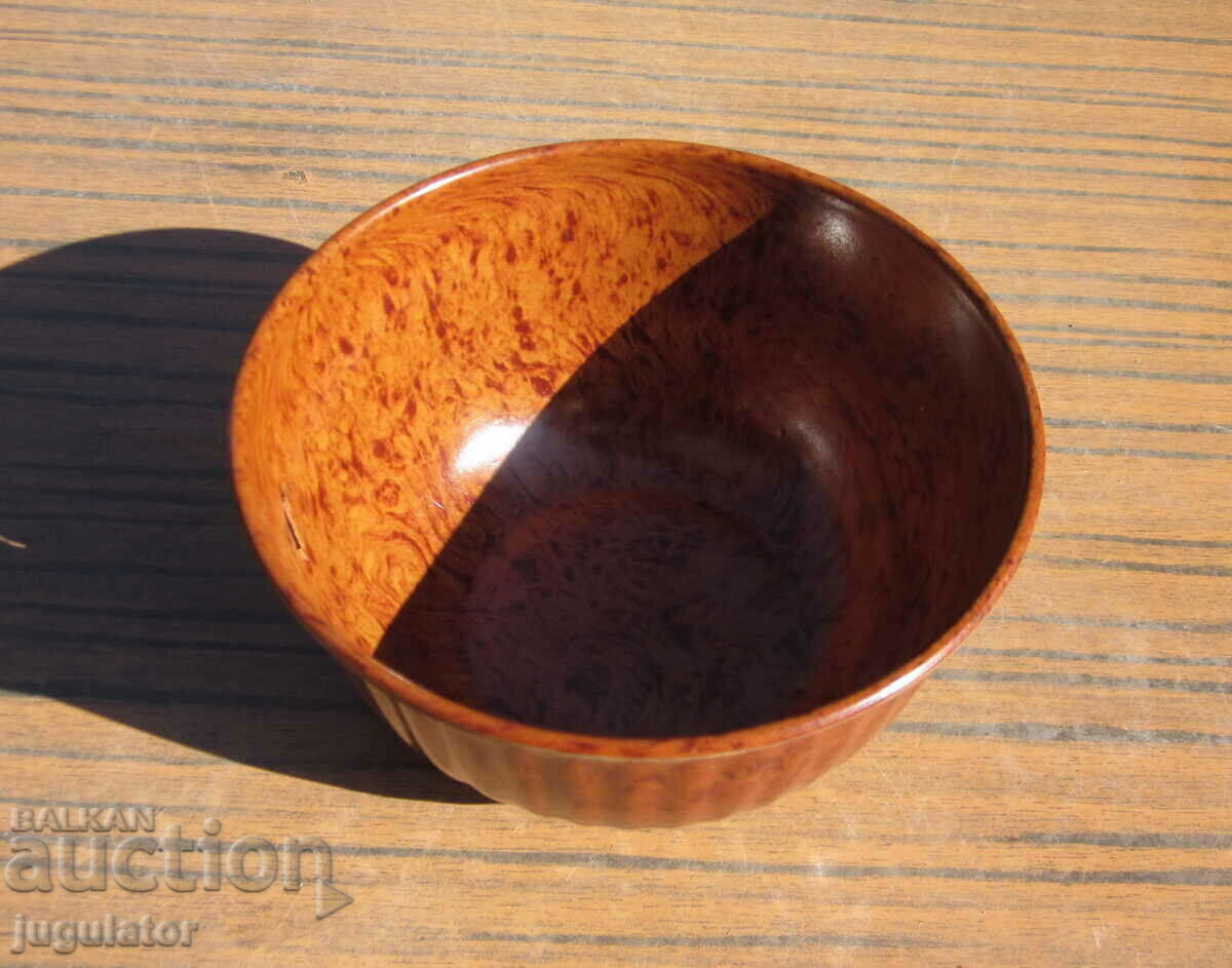 vintage barber's box shaving box with markings with price 10.00 BGN | € 5.11 vintage barber's box shaving box with markings with price 10.00 BGN | € 5.11